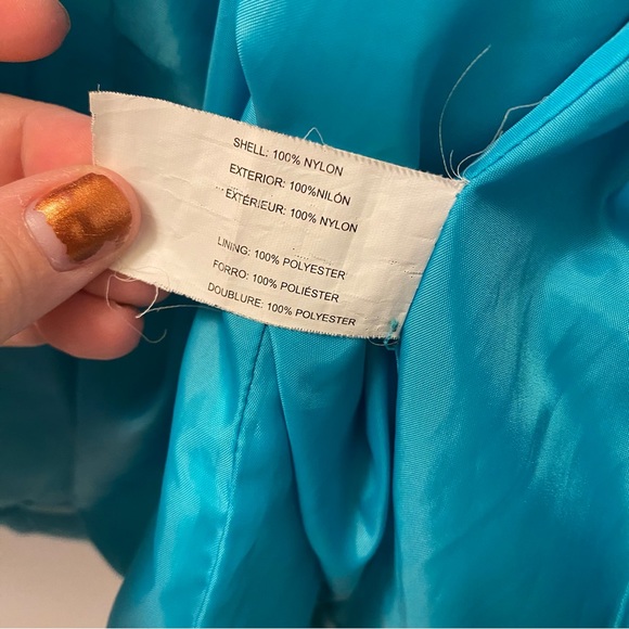 Nautica two in one winter coat! L/XL in great condition. Black with teal - Picture 4 of 12